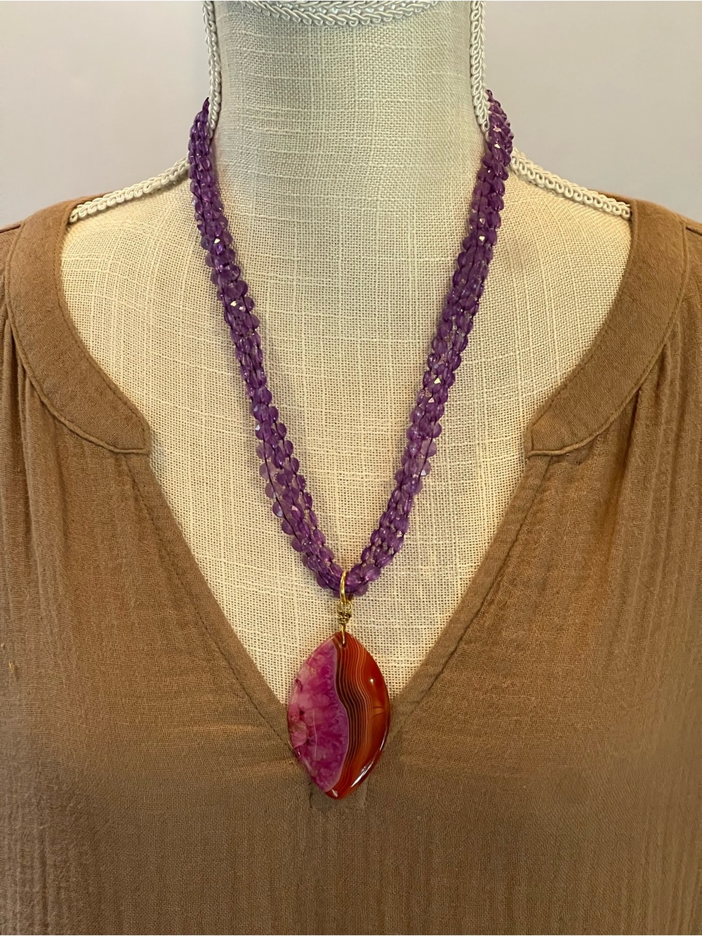 Purple Beaded Necklace Agate Pendant